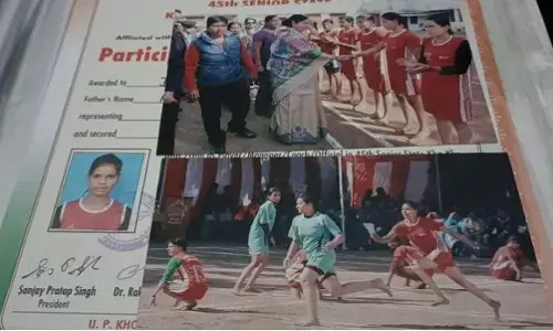 खो-खो की नेशनल प्लेयर की हत्या : नशेड़ी पल्लेदार ने किया था बबिता का कत्ल, पुलिस के खुलासे को नकारते हुए परिवार बोला- सीबीआई जांच हो खो-खो की नेशनल प्लेयर की हत्या : नशेड़ी पल्लेदार ने किया था बबिता का कत्ल, पुलिस के खुलासे को नकारते हुए परिवार बोला- सीबीआई जांच हो