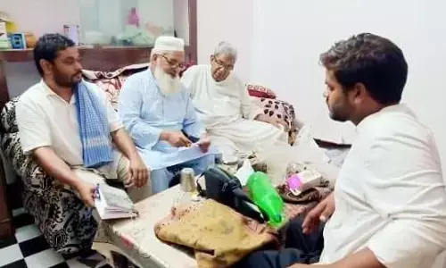 यूपी एटीएस द्वारा लखनऊ से उठाए गए आमिर जावेद के परिजनों ने उठाए सवाल यूपी एटीएस द्वारा लखनऊ से उठाए गए आमिर जावेद के परिजनों ने उठाए सवाल