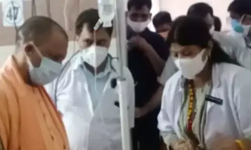 सीएम योगी के निर्देश पर 15 डाक्टरों की एक्सपर्ट टीम फिरोजाबाद पहुंची सीएम योगी के निर्देश पर 15 डाक्टरों की एक्सपर्ट टीम फिरोजाबाद पहुंची