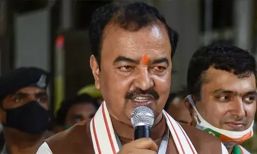 केशव प्रसाद मौर्य पीछे, प्रेक्षक ने दोबारा मतगणना से किया इनकार केशव प्रसाद मौर्य पीछे, प्रेक्षक ने दोबारा मतगणना से किया इनकार