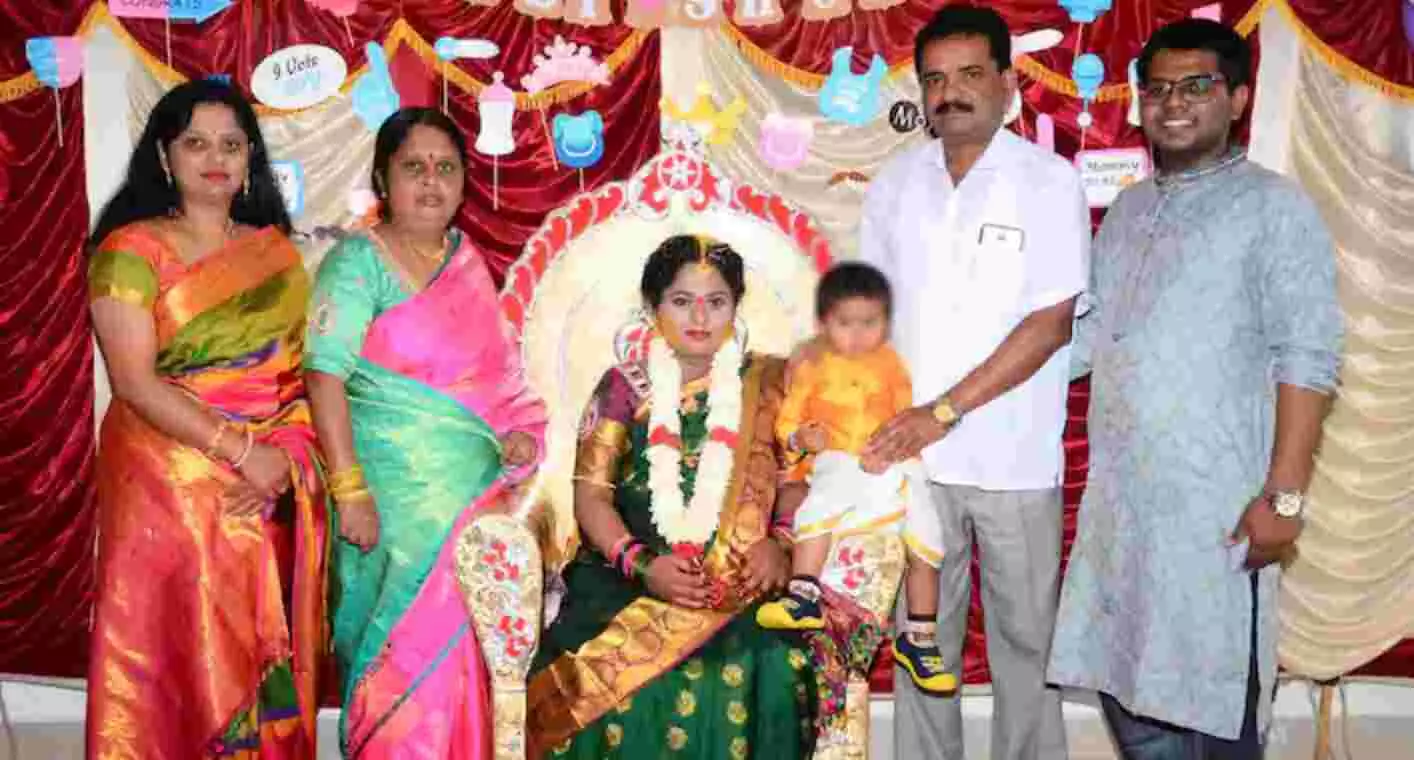 हैरान करने वाली खबर: बेंगलुरू में मृत मिले एक ही परिवार के 5 लोग, 9 महीने का बच्चा भी शामिल हैरान करने वाली खबर: बेंगलुरू में मृत मिले एक ही परिवार के 5 लोग, 9 महीने का बच्चा भी शामिल