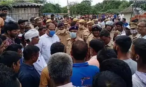 बस ड्राइवर की चाकू घोंप कर हत्या बस ड्राइवर की चाकू घोंप कर हत्या