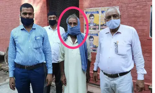 चर्चित बलिया खाद्यान्न 45 लाख घोटाले के दूसरा आरोपी कोटेदार को ईओडब्लू की टीम ने किया गिरफ्तार चर्चित बलिया खाद्यान्न 45 लाख घोटाले के दूसरा आरोपी कोटेदार को ईओडब्लू की टीम ने किया गिरफ्तार