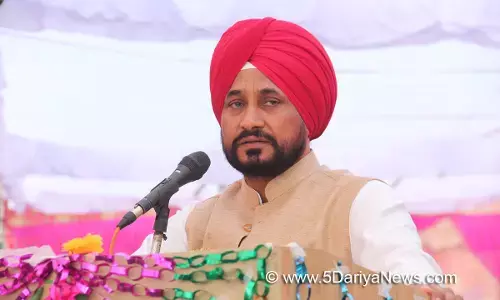 पंजाब के नये मुख्यमंत्री बने चरणजीत सिंह चन्नी, कांग्रेस आलाकमान का फैसला पंजाब के नये मुख्यमंत्री बने चरणजीत सिंह चन्नी, कांग्रेस आलाकमान का फैसला