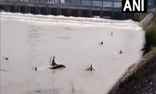 यमुनानगर के यमुना नहर में एक नाव दुर्घटना में 2 लोगों के लापता यमुनानगर के यमुना नहर में एक नाव दुर्घटना में 2 लोगों के लापता