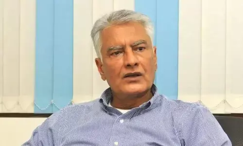 Congress छोड़ने से पहले सोनिया गांधी पर भड़के सुनील जाखड़, बोले - पंजाब को तो बख्श दो मैडम Congress छोड़ने से पहले सोनिया गांधी पर भड़के सुनील जाखड़, बोले - पंजाब को तो बख्श दो मैडम