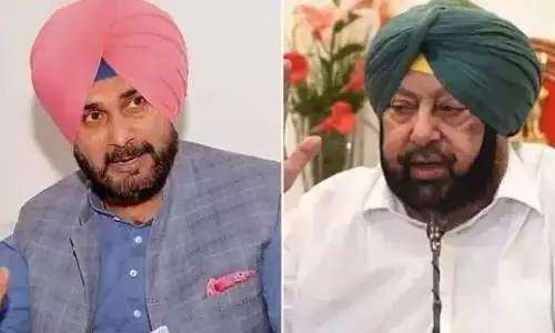 पंजाब कांग्रेस में दो फाड़! कैप्टन हुए बागी पंजाब कांग्रेस में दो फाड़! कैप्टन हुए बागी