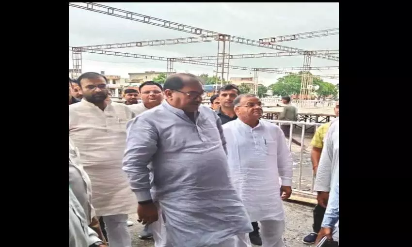 अभय सिंह चौटाला ने रैली स्थल पर पहुंच तैयारियों का लिया जायजा अभय सिंह चौटाला ने रैली स्थल पर पहुंच तैयारियों का लिया जायजा