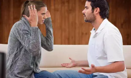 पार्टनर का मूड है खराब! तो भूलकर भी न करें ये पांच काम पार्टनर का मूड है खराब! तो भूलकर भी न करें ये पांच काम