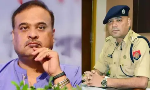 असम में प्रदर्शनकारी के शव के साथ पुलिस के सामने ही बर्बरता: वहां के SP सुशांता बिस्वा सरमा हैं, जो सीएम हिमंता बिस्वा सरमा के सगे भाई हैं असम में प्रदर्शनकारी के शव के साथ पुलिस के सामने ही बर्बरता: वहां के SP सुशांता बिस्वा सरमा हैं, जो सीएम हिमंता बिस्वा सरमा के सगे भाई हैं