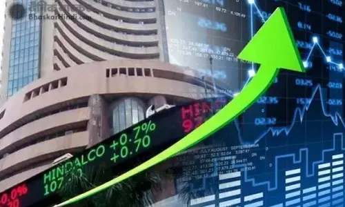 Share Market: शेयर बाजार ने फिर रचा इतिहास, सेंसेक्स ने पहली बार 60 हजार का आंकड़ा छुआ Share Market: शेयर बाजार ने फिर रचा इतिहास, सेंसेक्स ने पहली बार 60 हजार का आंकड़ा छुआ