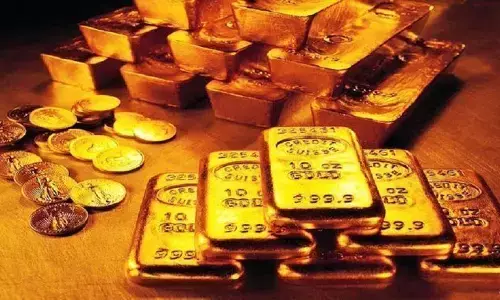 Gold-Silver Price Today: सोना हुआ 438 रुपये सस्ता, चांदी के कीमतों में भी गिरावट, जाने आज का लेटेस्ट रेट Gold-Silver Price Today: सोना हुआ 438 रुपये सस्ता, चांदी के कीमतों में भी गिरावट, जाने आज का लेटेस्ट रेट