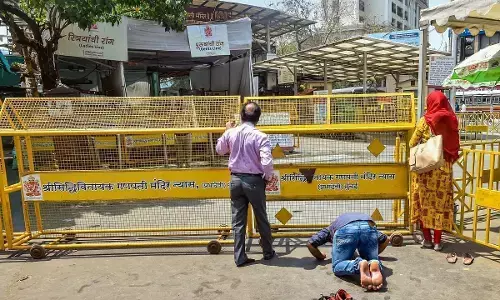 महाराष्ट्र में खुलेंगे सभी धार्मिक स्थल, उद्धव सरकार का ऐलान महाराष्ट्र में खुलेंगे सभी धार्मिक स्थल, उद्धव सरकार का ऐलान