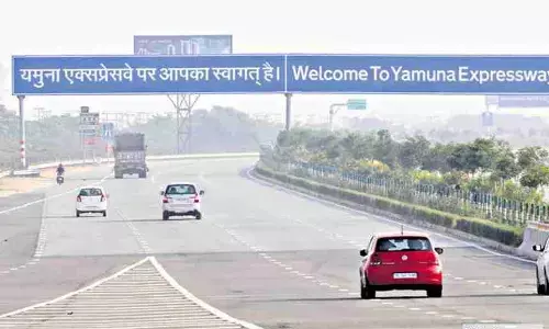 यमुना एक्सप्रेस-वे पर सफर महंगा, फिर बढ़ गया टोल टैक्स