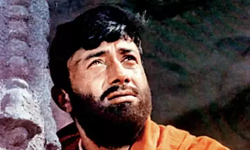 देवानंद की गाईड याद करें