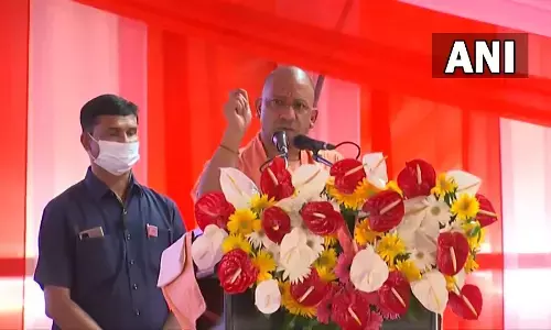 योगी सरकार का बड़ा फैसला, गन्ना मूल्य 25 रुपये बढ़ाया