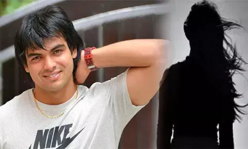 नीरज चोपड़ा ने सबके सामने इस एक्ट्रेस को किया प्रपोज, रोमांटिक वीडियो ने फैंस को चौंकाया