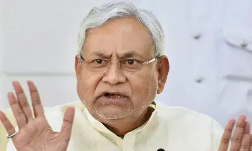 नक्सल उग्रवाद की लड़ाई का आर्थिक भार केन्द्र मिलकर बांटे : नीतीश नक्सल उग्रवाद की लड़ाई का आर्थिक भार केन्द्र मिलकर बांटे : नीतीश