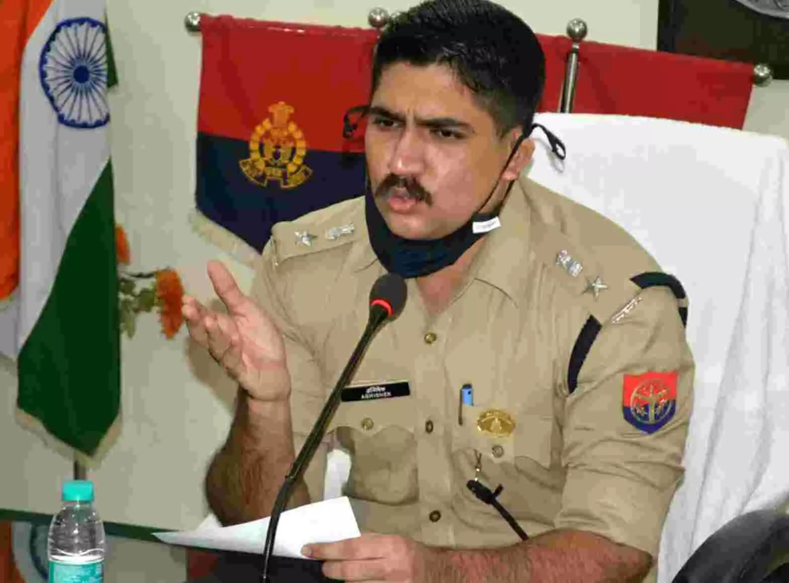 मुजफ्फरनगर एसएसपी ने बड़ी संख्या में किये पुलिसकर्मियों के तबादले, यहां देंखे पूरी लिस्ट मुजफ्फरनगर एसएसपी ने बड़ी संख्या में किये पुलिसकर्मियों के तबादले, यहां देंखे पूरी लिस्ट