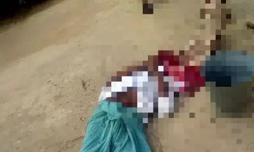 बहू और ससुर थे रिलेशनशिप में, बेटे ने कुल्हाडी मारकर कर दी हत्या बहू और ससुर थे रिलेशनशिप में, बेटे ने कुल्हाडी मारकर कर दी हत्या