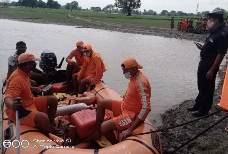 जिउतिया व्रत पर मां के साथ नहाने गईं 5 किशोरियां डूबीं, तीन को बचाया, एक का शव बरामद