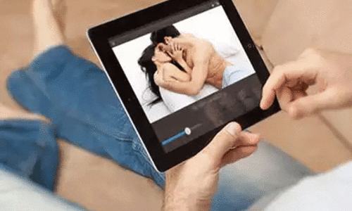 वायरल किया महिला का अश्लील वीडियो, स्पीड पोस्ट के जरिये FIR दर्ज, जानें मामला वायरल किया महिला का अश्लील वीडियो, स्पीड पोस्ट के जरिये FIR दर्ज, जानें मामला