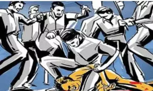 बर्बरता करती है हर सरकार बर्बरता करती है हर सरकार