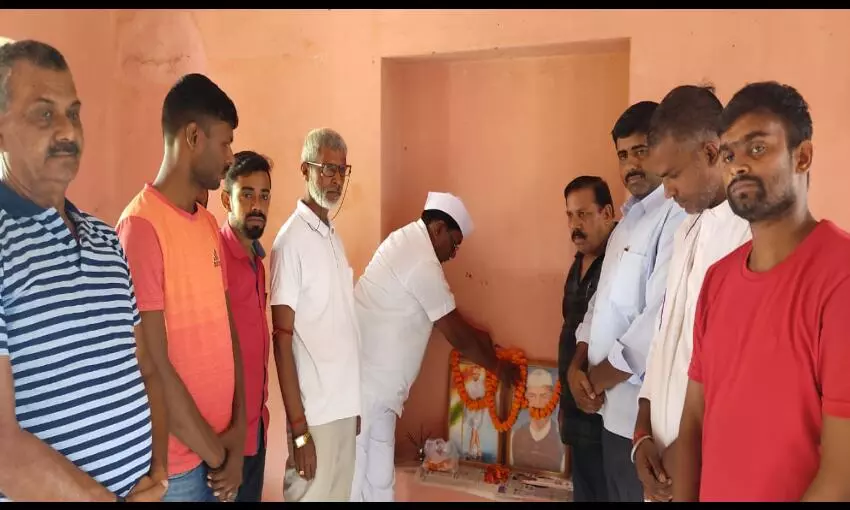 तिलक मैदान में गांधी और शास्त्री को श्रद्धांजलि तिलक मैदान में गांधी और शास्त्री को श्रद्धांजलि