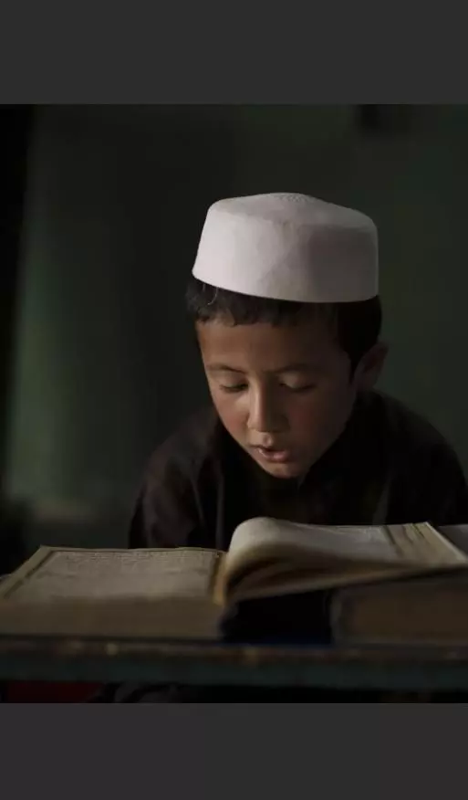 एक मदरसे में जीवन, जैसे ही अफगानिस्तान नए युग में प्रवेश करता है