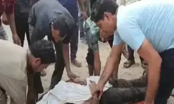 पटाखा फैक्ट्री विस्फोट कांड में 4 आरोपियों के खिलाफ मुकदमा दर्ज, पुलिस आरोपियों की तलाश में जुटी पटाखा फैक्ट्री विस्फोट कांड में 4 आरोपियों के खिलाफ मुकदमा दर्ज, पुलिस आरोपियों की तलाश में जुटी