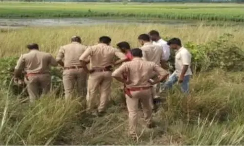 माफिया और खाकी के गठजोड़ से अपराध का अड्डा बन गया थरियांव थाना क्षेत्र, लूट की सीरियल घटनाओ से दहशत में लोग माफिया और खाकी के गठजोड़ से अपराध का अड्डा बन गया थरियांव थाना क्षेत्र, लूट की सीरियल घटनाओ से दहशत में लोग