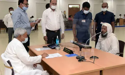 बिहार : मुख्यमंत्री जी! आपके रिश्तेदार आपका नाम लेकर जमीन हथिया रहे हैं बिहार : मुख्यमंत्री जी! आपके रिश्तेदार आपका नाम लेकर जमीन हथिया रहे हैं