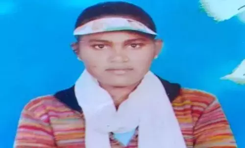 यूपी में लाठियों से पीटकर बालिका की हत्या यूपी में लाठियों से पीटकर बालिका की हत्या