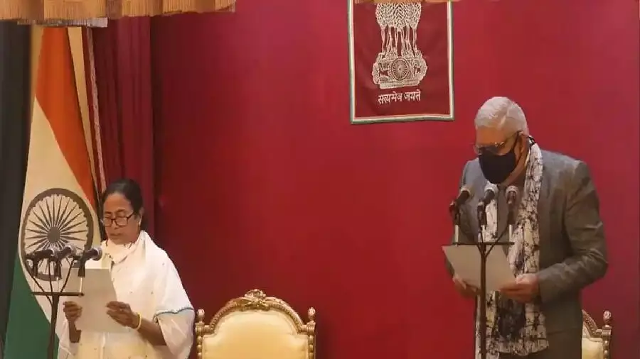 उपचुनाव जीतने के बाद भी अटकीं थी ममता की सांसें, राज्यपाल की घोषणा के बाद यह संकट टला उपचुनाव जीतने के बाद भी अटकीं थी ममता की सांसें, राज्यपाल की घोषणा के बाद यह संकट टला
