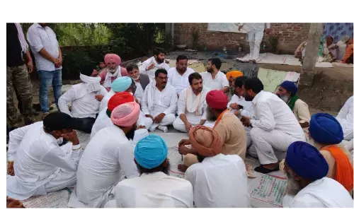 लखीमपुर: यूपी पुलिस की सभी घेराबंदियों को धोखा देकर लखीमपुर पहुंचे, रालोद अध्यक्ष जयंत चौधरी