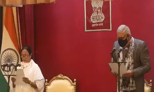 उपचुनाव जीतने के बाद भी अटकीं थी ममता की सांसें, राज्यपाल की घोषणा के बाद यह संकट टला