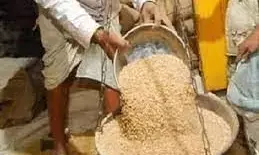 प्रधानमंत्री गरीब कल्याण योजना के तहत अब मार्च माह तक मिलेगा मुफ्त अनाज। प्रधानमंत्री गरीब कल्याण योजना के तहत अब मार्च माह तक मिलेगा मुफ्त अनाज।