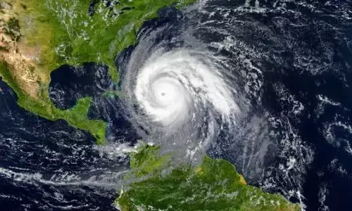 भीषण बारिश: जलवायु परिवर्तन और कम दबा़व का परिणाम  - ज्ञानेन्द्र रावत