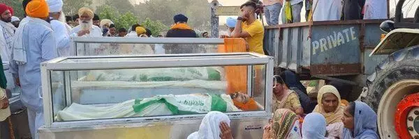 लखीमपुर-खीरी प्रकरण में डी एम मिश्र का यह शेर वायरल हुआ -अगर राजा हुआ सनकी तो क्या होगा सरों को काटकर लाशों पे बुलडोज़र चला देगा