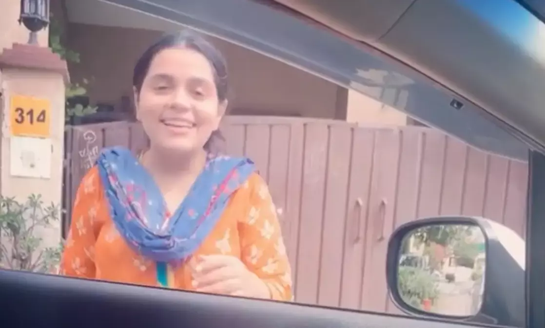 पति ने दिया ऐसा सरप्राइज, पत्नी भी देखकर रह गई दंग, वीडियो हो रहा है वायरल