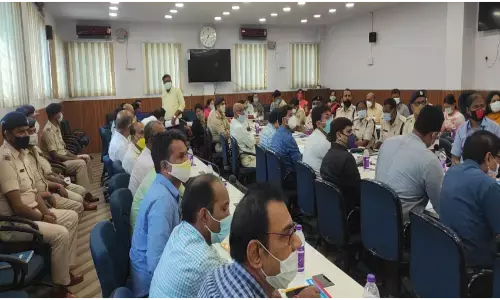 निर्वाचन आयोग के प्रेक्षकों ने उपचुनाव पारदर्शी कराने के दिए निर्देश