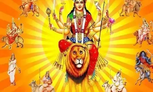 नवरात्र के व्रत में महिलाएं भूलकर भी न करें ये काम नवरात्र के व्रत में महिलाएं भूलकर भी न करें ये काम