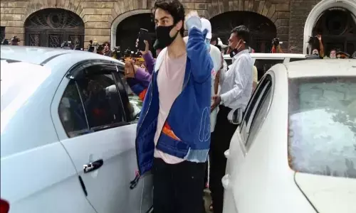 एनसीबी ने दर्ज किया शाहरुख खान के ड्राइवर का बयान, एक और शख्स गिरफ्तार