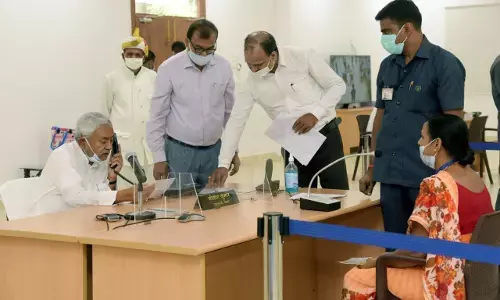 बिहार: जनता दरबार मामलों को देख मुख्यमंत्री नीतीश चौंके और कहा गजब-गजब का चीज आ रहा है