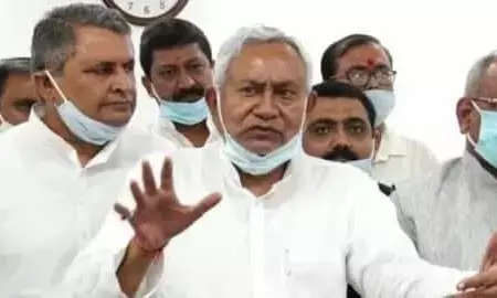 जातीय जनगणना के सवाल पर विधानसभा उपचुनाव के बाद बैठक जातीय जनगणना के सवाल पर विधानसभा उपचुनाव के बाद बैठक