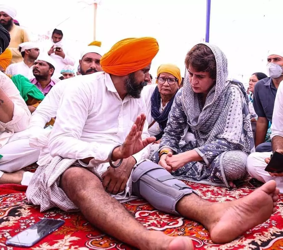 प्रियंका की ताबड़तोड़ बल्लेबाजी ने सबके गणित बिगाड़े प्रियंका की ताबड़तोड़ बल्लेबाजी ने सबके गणित बिगाड़े
