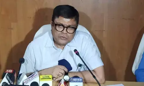 संजय कुमार पत्रकारों को जानकारी देते संजय कुमार पत्रकारों को जानकारी देते