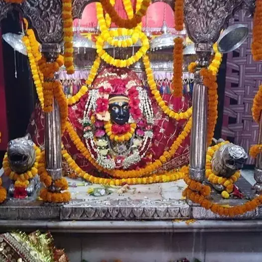 पढ़िए बिहार की थावे मां की कहानी, कैसे भक्त की पुकार सुन मां कामख्या से पहुंच गईं... पढ़िए बिहार की थावे मां की कहानी, कैसे भक्त की पुकार सुन मां कामख्या से पहुंच गईं...