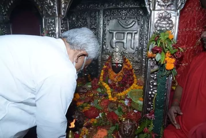 शक्तिपीठ बड़ी पटन देवी मंदिर में मुख्यमंत्री नीतीश कुमार ने की पूजा अर्चना