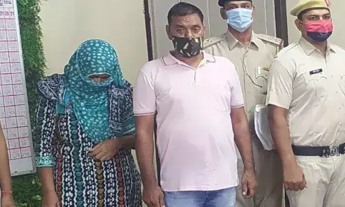 अवैध संबंधों में बाधा बन रहे टीचर की हत्या में पत्नी और प्रेमी गिरफ्तार, मर्डर को दिया था ऐसे अंजाम,  पुलिस ने खोली पोल अवैध संबंधों में बाधा बन रहे टीचर की हत्या में पत्नी और प्रेमी गिरफ्तार, मर्डर को दिया था ऐसे अंजाम,  पुलिस ने खोली पोल